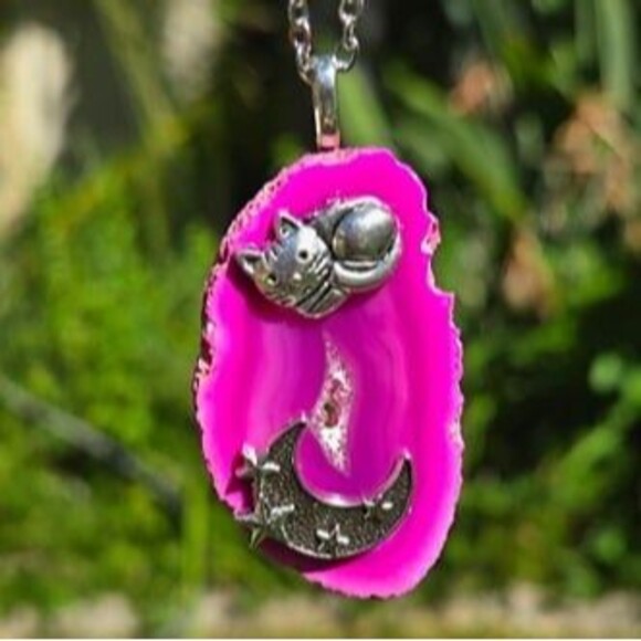 Pink Agate Druzy Cat Crescent Moon Charm Crystal Pendant - Picture 2 of 4